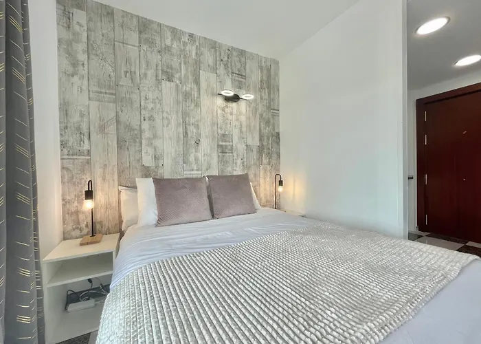 Lafrenchtouch - Coqueto Estudio Terraza Con Vistas * Торремолинос